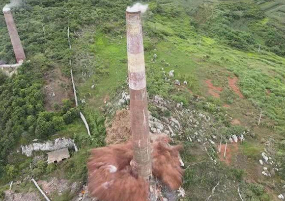 安顺市红星厂60m烟囱爆破工程